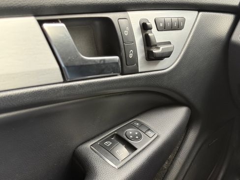 Used 2014 Mercedes-Benz C 63 AMG Coupe w/ Driver Assistance Package image 31