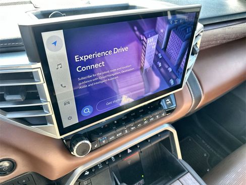 Used 2025 Toyota Sequoia 4WD image 28