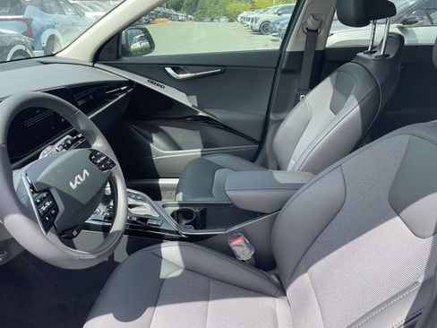 New 2026 Kia Niro EX w/ EX Premium Package FWD image 17