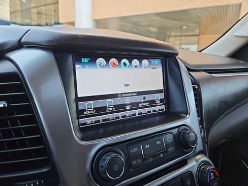 Used 2018 Chevrolet Tahoe LT image 29