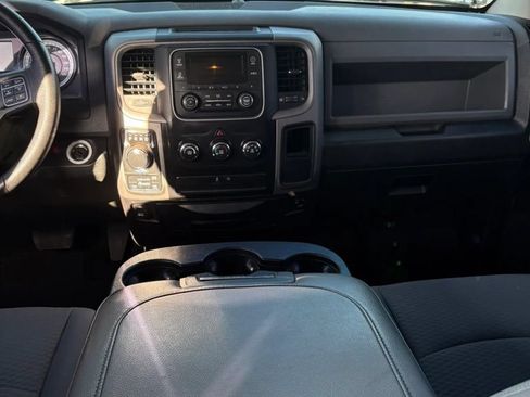Used 2014 RAM 1500 Express AWD/4WD image 11
