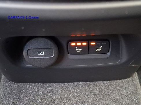 Certified 2023 Volvo XC40 B5 Plus w/ Protection Package Premier AWD/4WD image 14