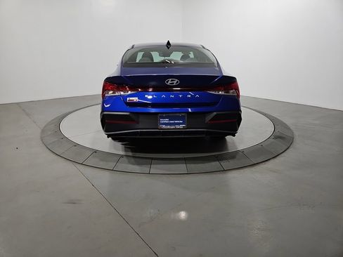 Certified 2024 Hyundai Elantra SEL image 4