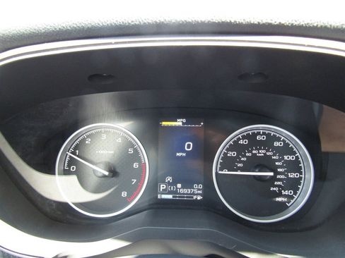 Used 2021 Subaru Forester Premium AWD/4WD image 33