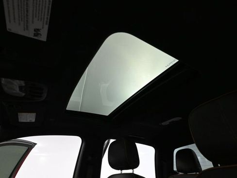 Used 2024 GMC Canyon AT4 w/ AT4 Premium Package image 26