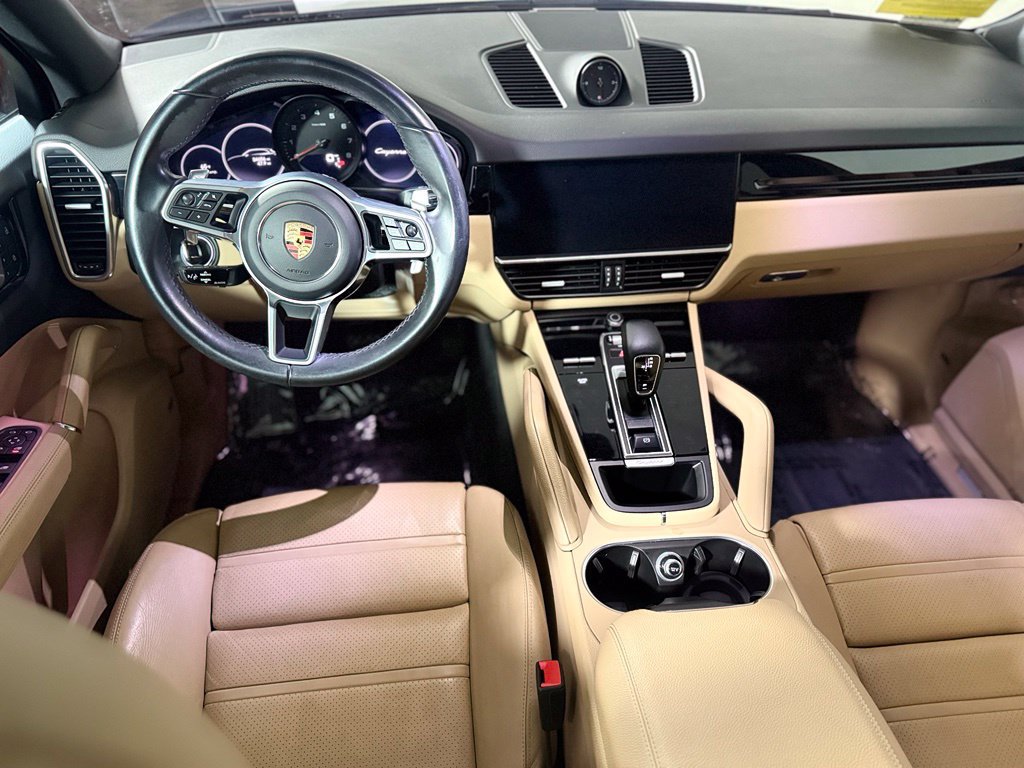 Used 2022 Porsche Cayenne Platinum Edition AWD/4WD image 11