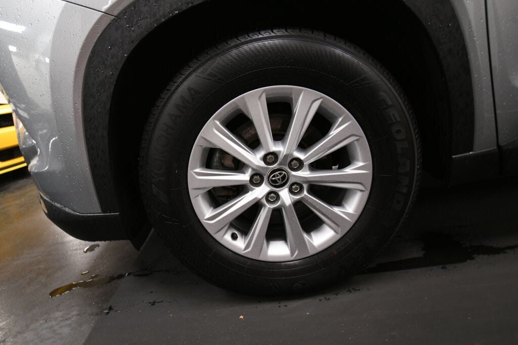Certified 2025 Toyota Grand Highlander AWD image 36