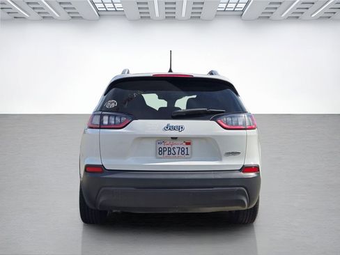 Used 2019 Jeep Cherokee Latitude Plus FWD image 5