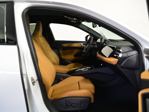 New 2026 Audi A6 Premium Plus image 17