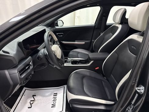 Certified 2025 Kia K4 GT-Line Turbo FWD image 12