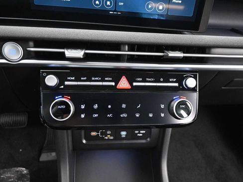 New 2026 Hyundai Tucson Limited image 18