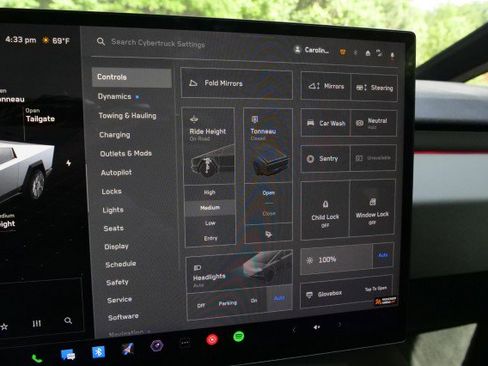 Used 2024 Tesla Cybertruck Cyberbeast AWD/4WD image 8