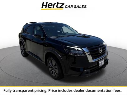 Used 2025 Nissan Pathfinder SV