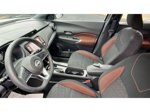 Used 2023 Nissan Kicks SR image 6