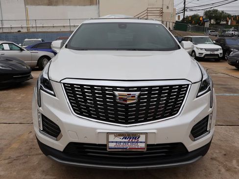 Used 2024 Cadillac XT5 Premium Luxury w/ Technology Package FWD image 2