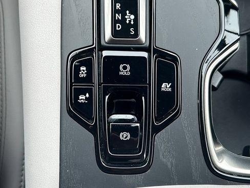 Used 2024 Lexus RX 350h w/ Accessory Package (Z1) AWD/4WD image 29