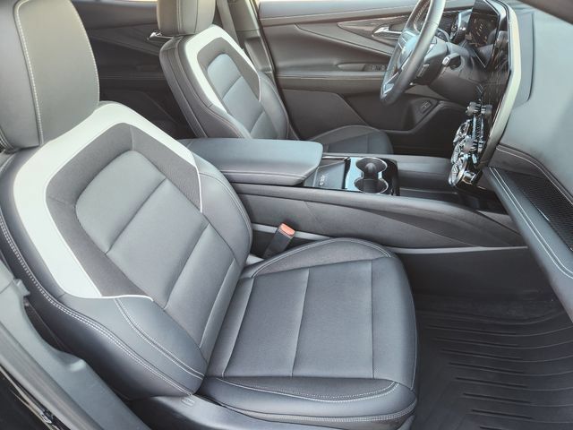 Used 2024 Chevrolet Blazer EV LT AWD/4WD image 11