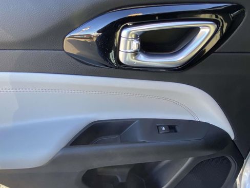 New 2026 Jeep Compass Limited image 13