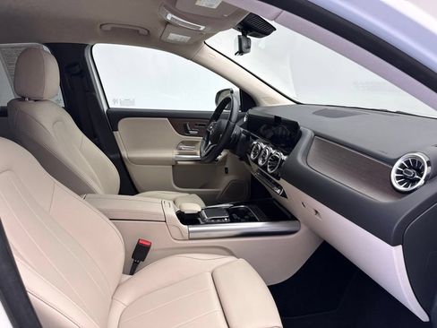 Used 2023 Mercedes-Benz GLA 250 4MATIC image 25