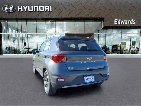 New 2026 Hyundai Venue SEL image 6