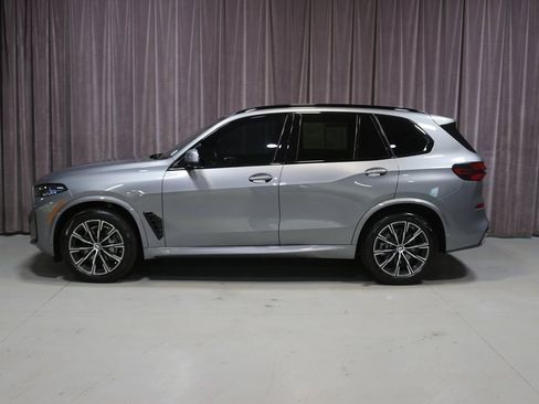 Certified 2024 BMW X5 xDrive40i w/ M Sport Package image 2