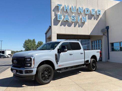 Used 2025 Ford F350 Lariat w/ Lariat Ultimate Package AWD/4WD image 1