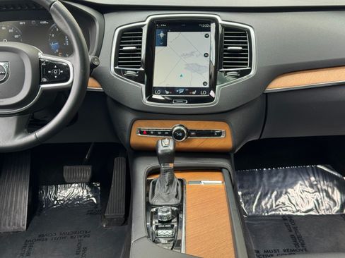 Used 2021 Volvo XC90 T5 Momentum w/ Advanced Package AWD/4WD image 24
