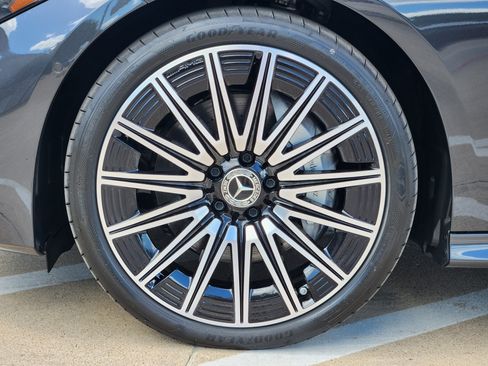 New 2025 Mercedes-Benz CLE 300 4MATIC Coupe image 12