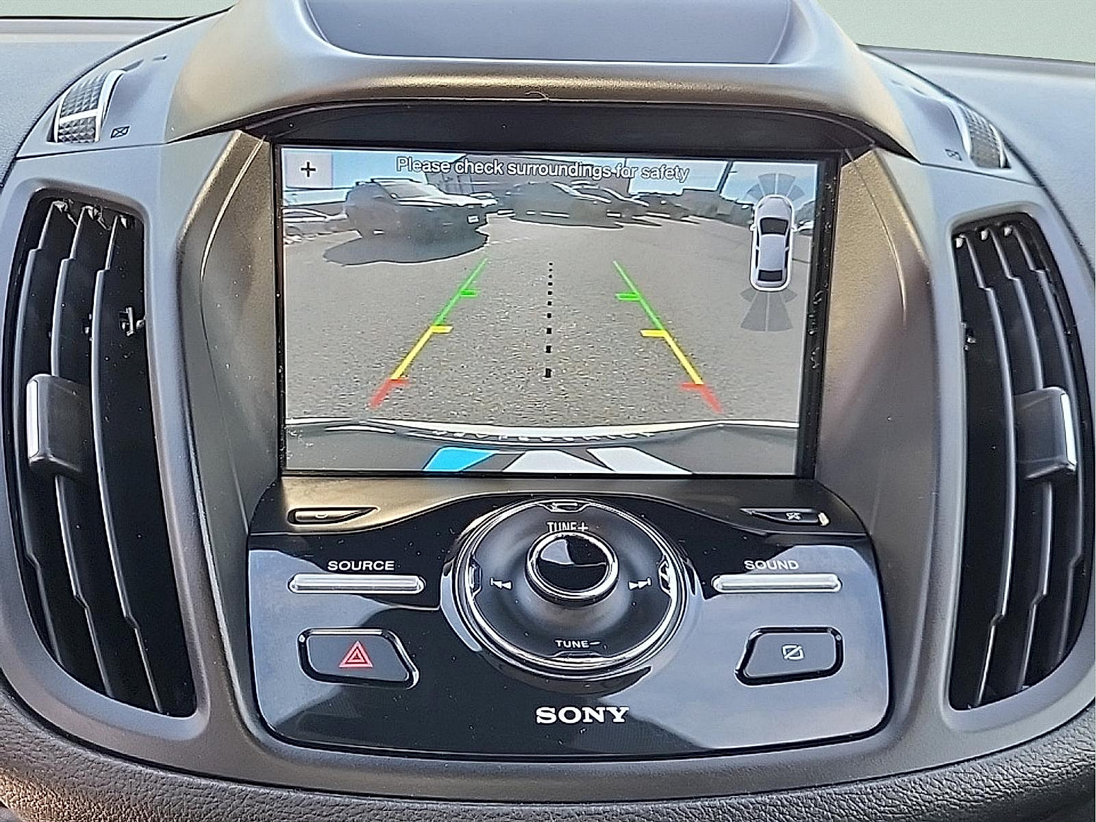 Used 2019 Ford Escape Titanium AWD/4WD image 23