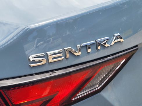 Used 2024 Nissan Sentra SV FWD image 8
