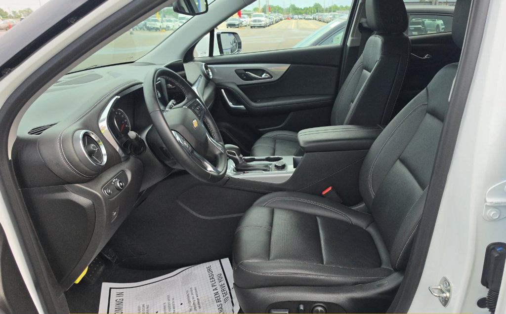 Used 2024 Chevrolet Blazer LT AWD/4WD image 3