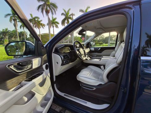 Used 2020 Lincoln Navigator L Black Label AWD/4WD image 6