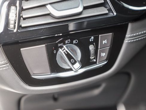 Used 2019 BMW M5 w/ Executive Package image 39