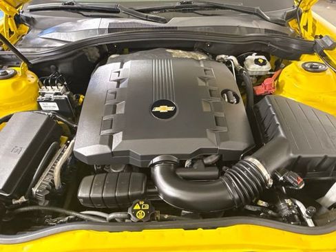 Used 2013 Chevrolet Camaro LS RWD image 12