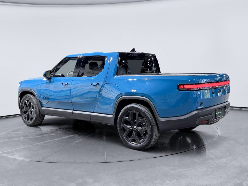 Used 2025 Rivian R1T Adventure Dual AWD/4WD image 2