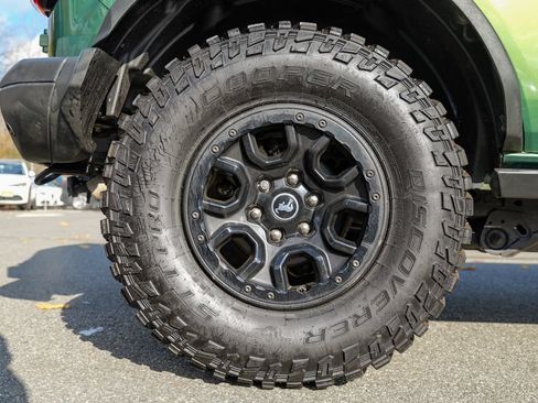 Used 2022 Ford Bronco Badlands w/ Sasquatch Package AWD/4WD image 15