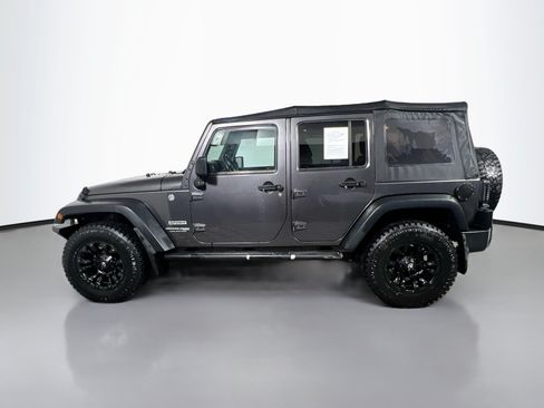 Used 2018 Jeep Wrangler Unlimited Sport w/ Connectivity Group AWD/4WD image 9
