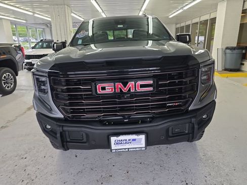 Certified 2023 GMC Sierra 1500 AT4X w/ AT4X AEV Edition AWD/4WD image 8