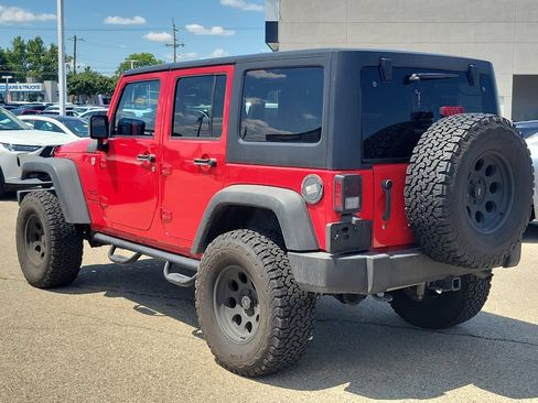 Used 2015 Jeep Wrangler Unlimited Sport w/ Quick Order Package 24S AWD/4WD image 3