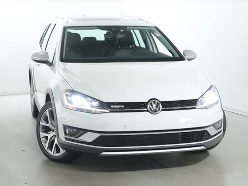 Used 2019 Volkswagen Golf Alltrack SEL AWD/4WD image 1