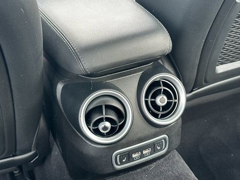 Used 2022 Alfa Romeo Giulia Ti RWD image 31