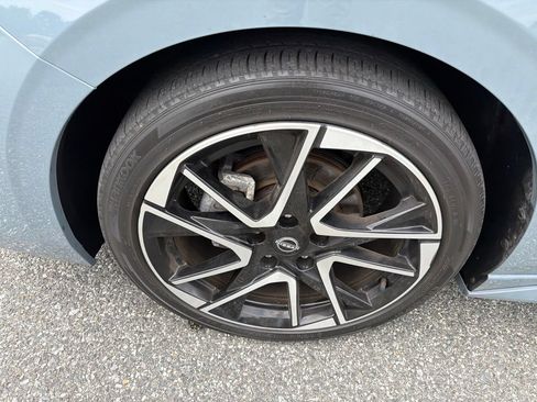 Used 2024 Nissan Sentra SR FWD image 13