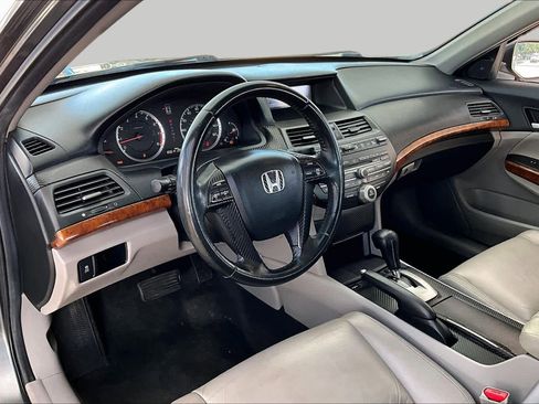 Used 2011 Honda Accord EX-L image 17