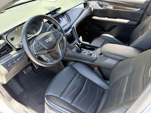 Used 2020 Cadillac XT5 Sportv w/ Platinum Package AWD/4WD image 18