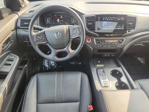 Certified 2024 Honda Passport TrailSport image 11