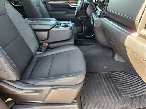 Used 2025 Chevrolet Silverado 1500 LT image 16