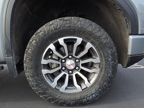 Used 2023 GMC Sierra 1500 AT4 w/ AT4 Premium Package AWD/4WD image 23