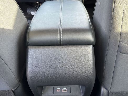 Used 2025 Nissan Altima 2.5 SV image 24