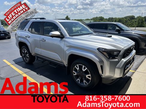 Used 2026 Toyota 4Runner TRD Sport Premium AWD/4WD image 1
