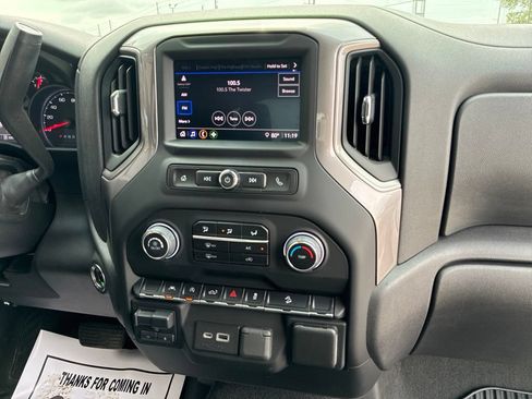 Used 2023 Chevrolet Silverado 1500 Custom Trail Boss AWD/4WD image 23